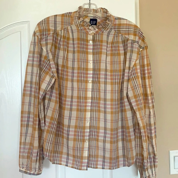 WMS GAP plaid ruffle collar blouse size medium in perfect condition - Picture 1 of 7